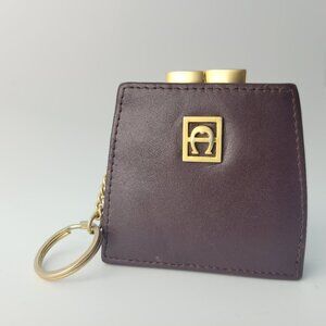 Little Vintage Aigner Burgundy Dark Red Leather Coin Change Purse Wallet 3"